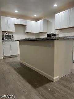 Building Photo - 7324 Empress Dr