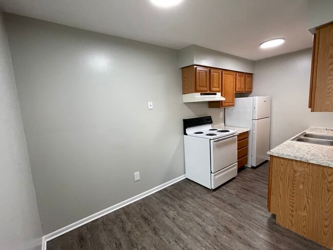 Building Photo - Hopeview Apartments