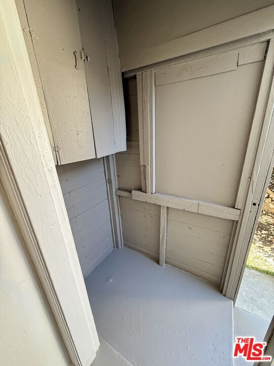 Building Photo - 3881 S Gramercy Pl