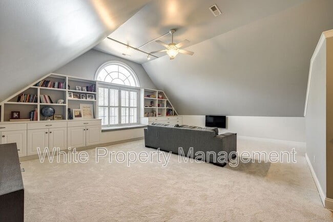 Building Photo - 1126 Blowing Rock Cove