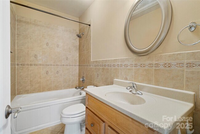 Building Photo - 1201 Allen St