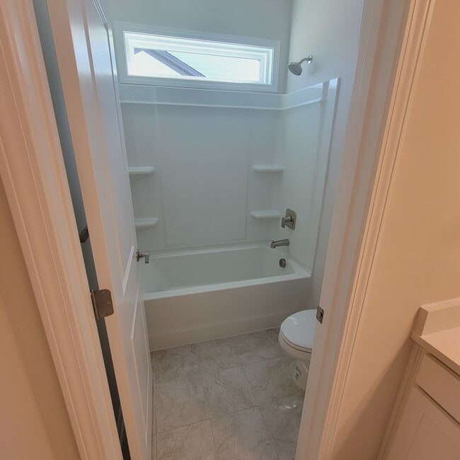 Building Photo - 3BR/2.5BA Townhome in Terraces at Farmington; Great Schools!