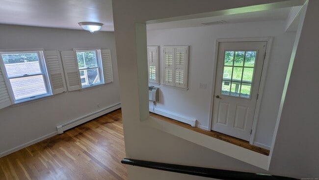 Building Photo - 117 N Taylor Ave