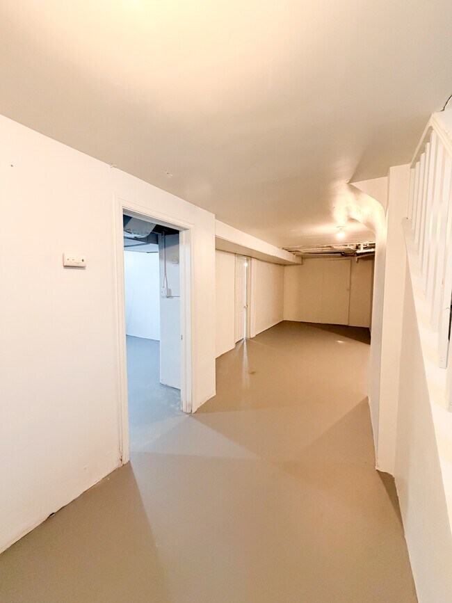 Building Photo - 18961 Steel St