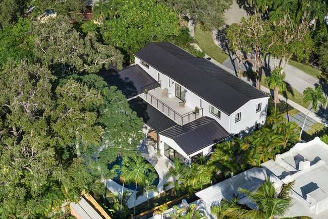 Building Photo - Casa Del Cielo- Pool, Design and Privacy