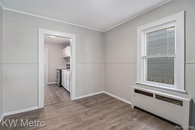 Building Photo - 508 Parkdale Ave