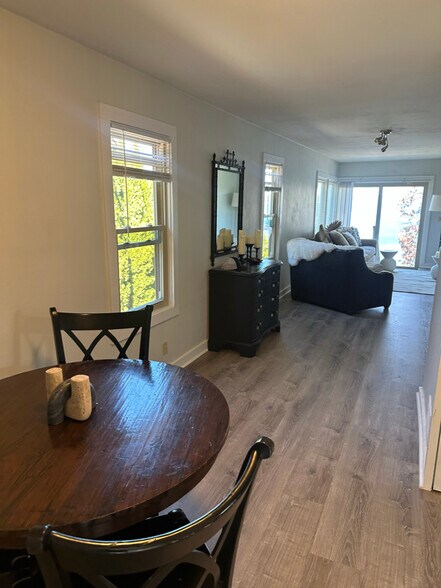 Building Photo - N53W34396-W34396 Rd Q