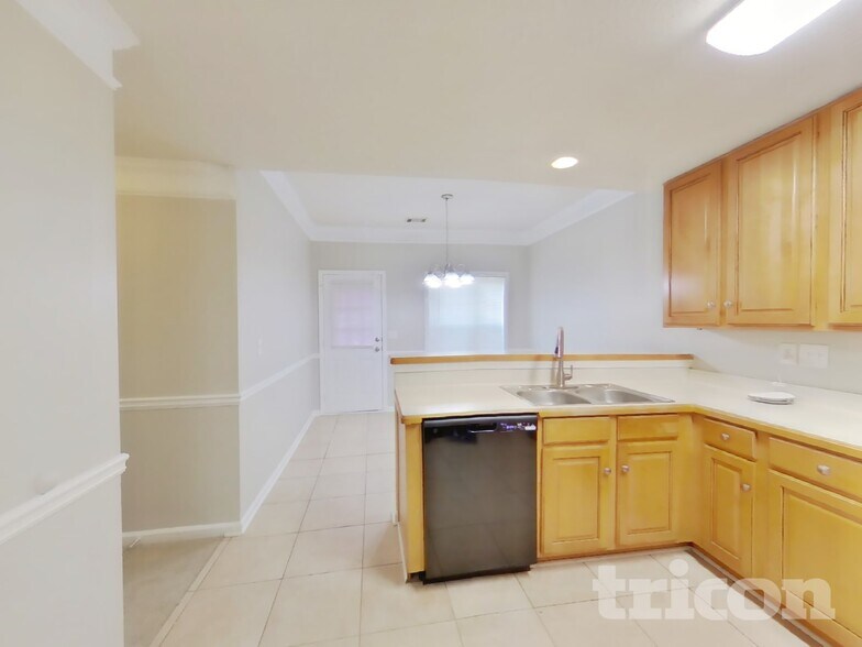 Building Photo - 130 Nowell Dr