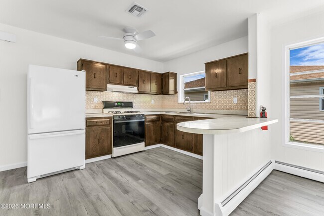 Building Photo - 12 Montego St