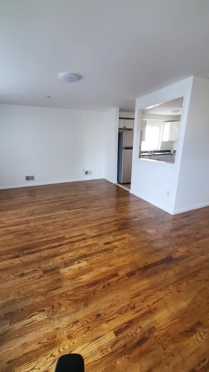 Building Photo - 36 Mersereau Ave