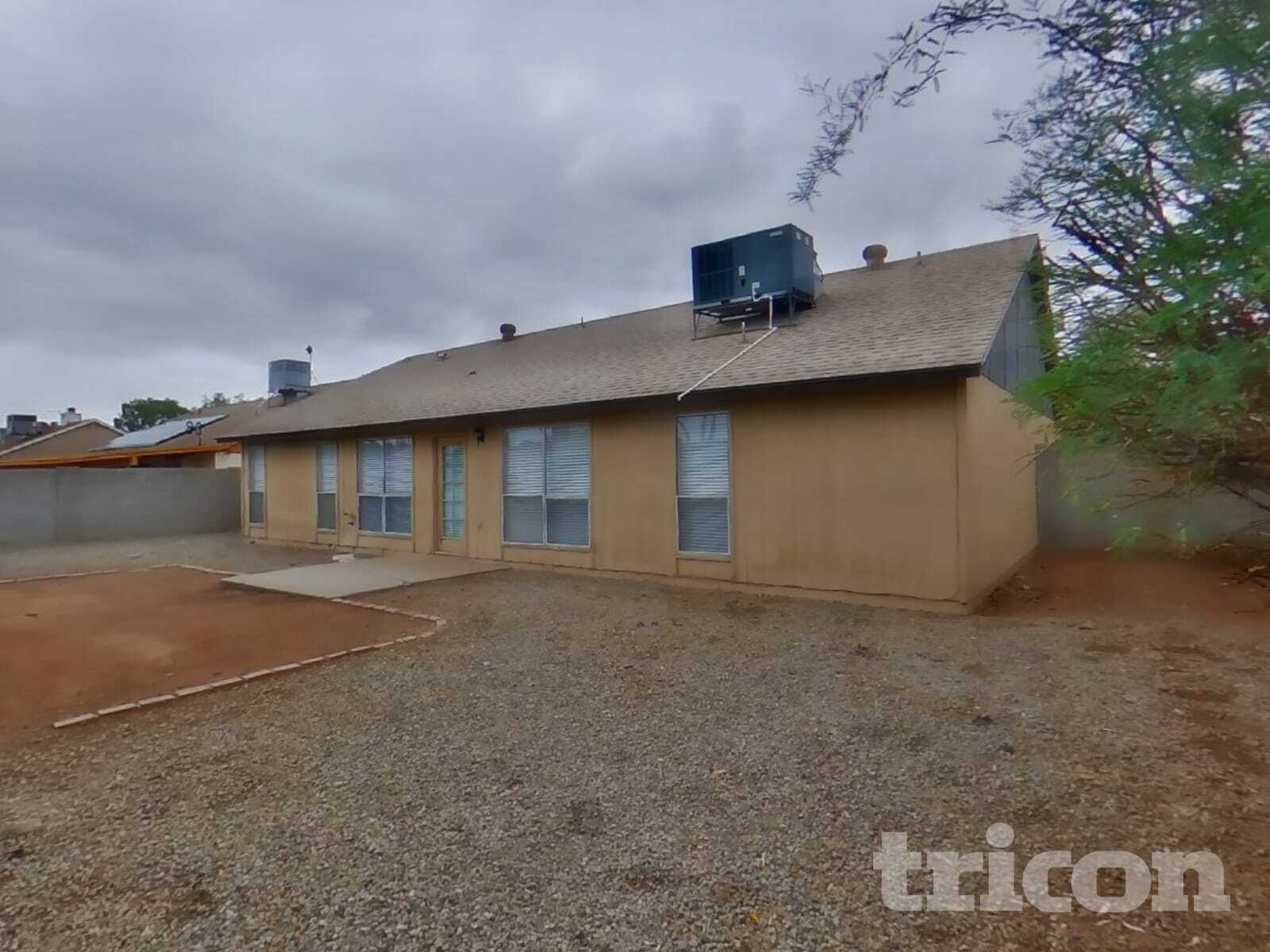 Building Photo - 9607 N 88th Dr