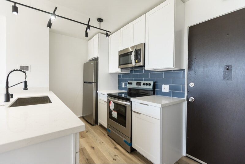 Building Photo - 1050 Kinau St
