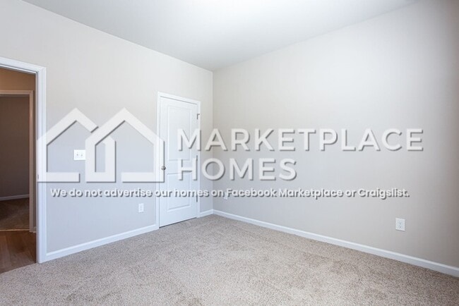 Building Photo - 214 W L Miller Dr