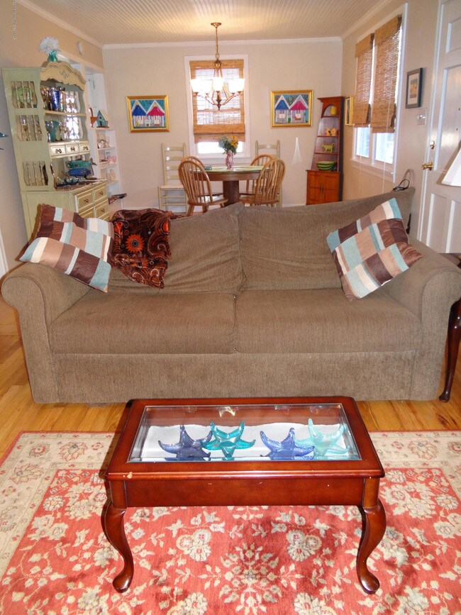 Building Photo - 132 Stockton Ave