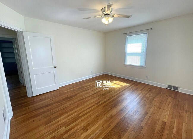 Building Photo - Charming 4 Bedroom, 2 Bath Home