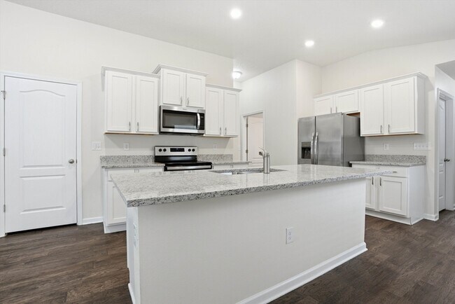 Building Photo - 7862 Meadow Walk Ln