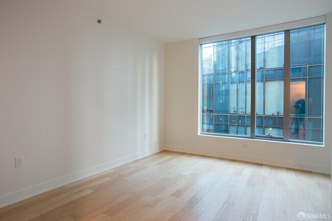 Building Photo - 201 Folsom St