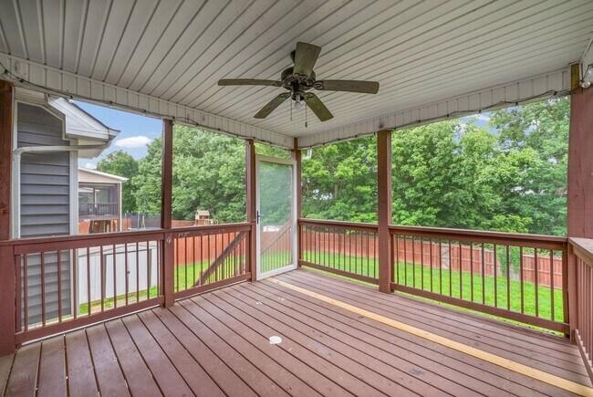 Building Photo - 771 Banister Dr