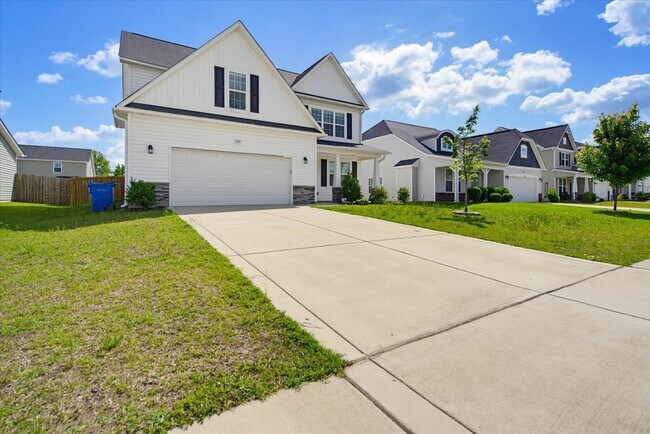 Building Photo - 1717 Stackhouse Dr