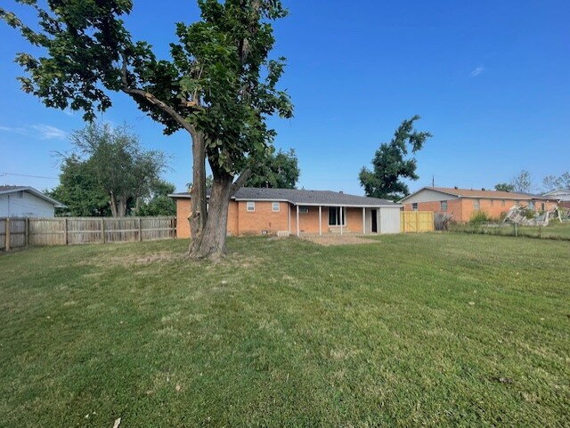 Building Photo - 1915 S 10th St