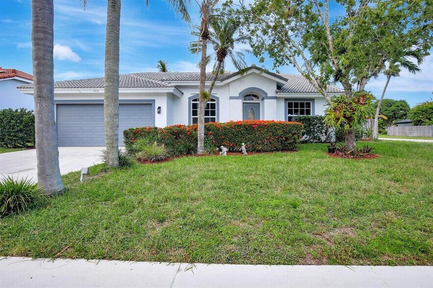 Primary Photo - 5200 NW 66th Ave