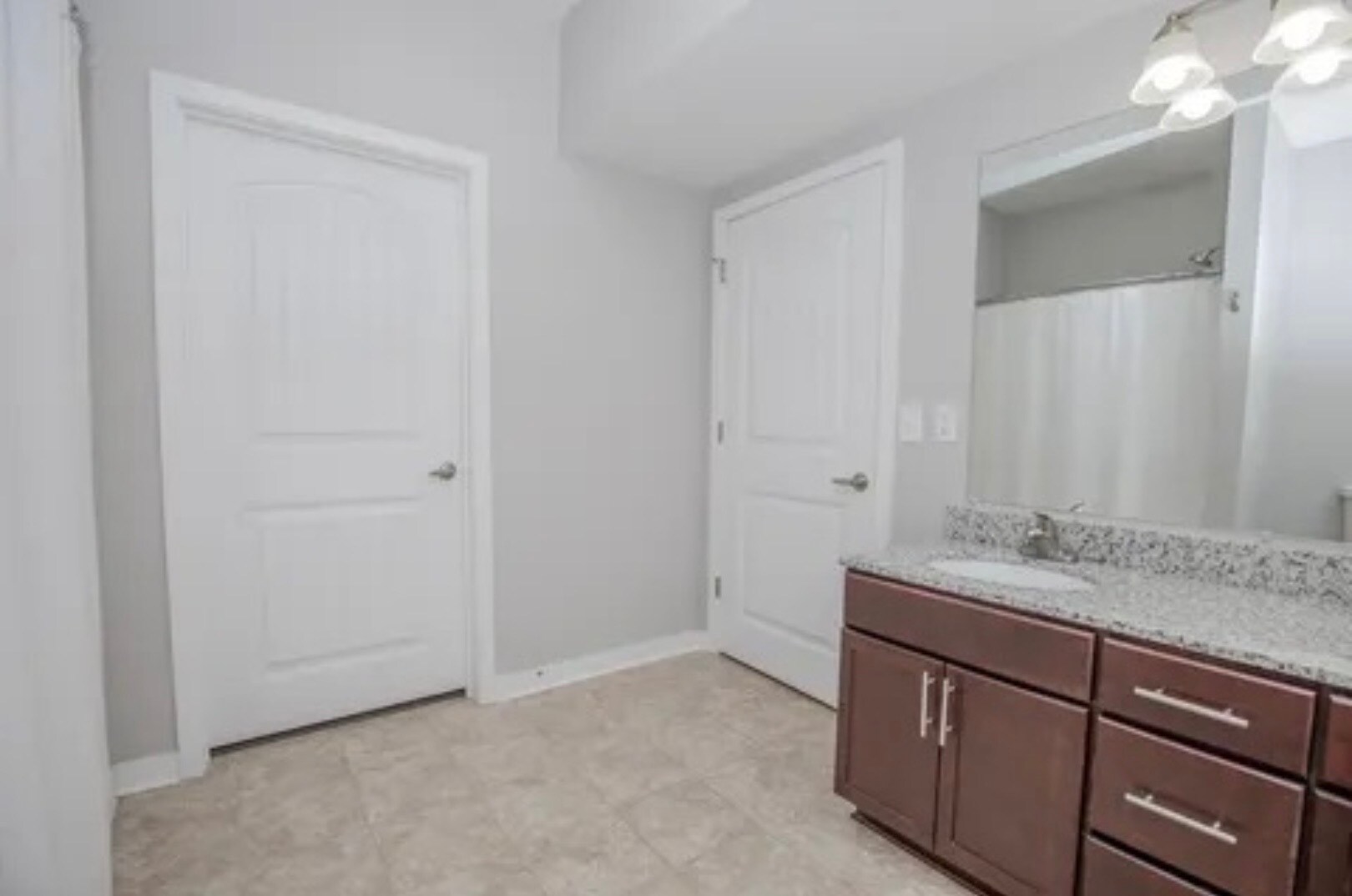 Building Photo - 1118 Litton Ave