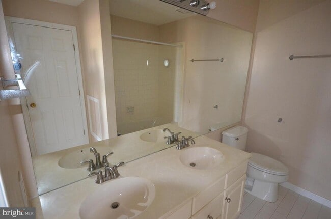 Building Photo - 46891 Eaton Terrace