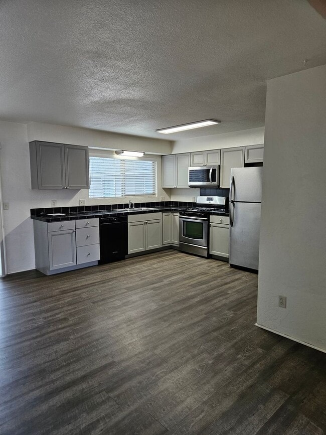 Building Photo - 1611-1609 SW 17th St