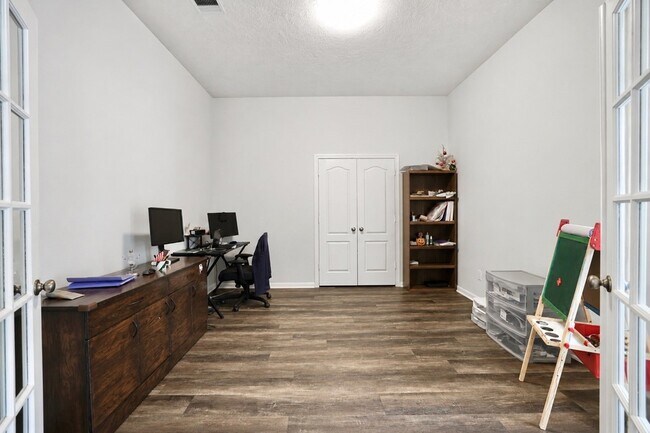 Building Photo - 12406 Drake Prairie Ln