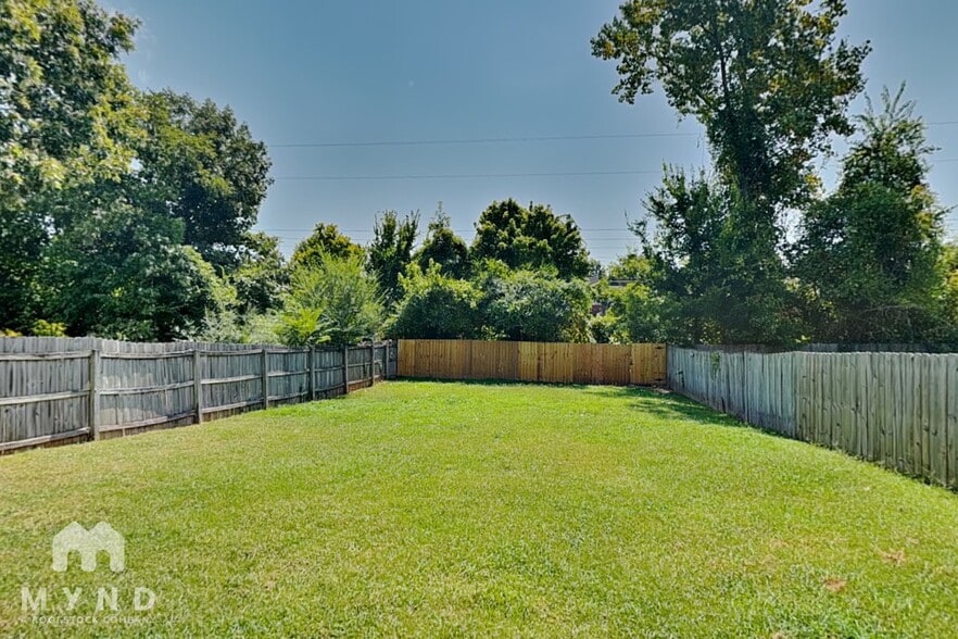 Building Photo - 1142 Cross Valley Cove