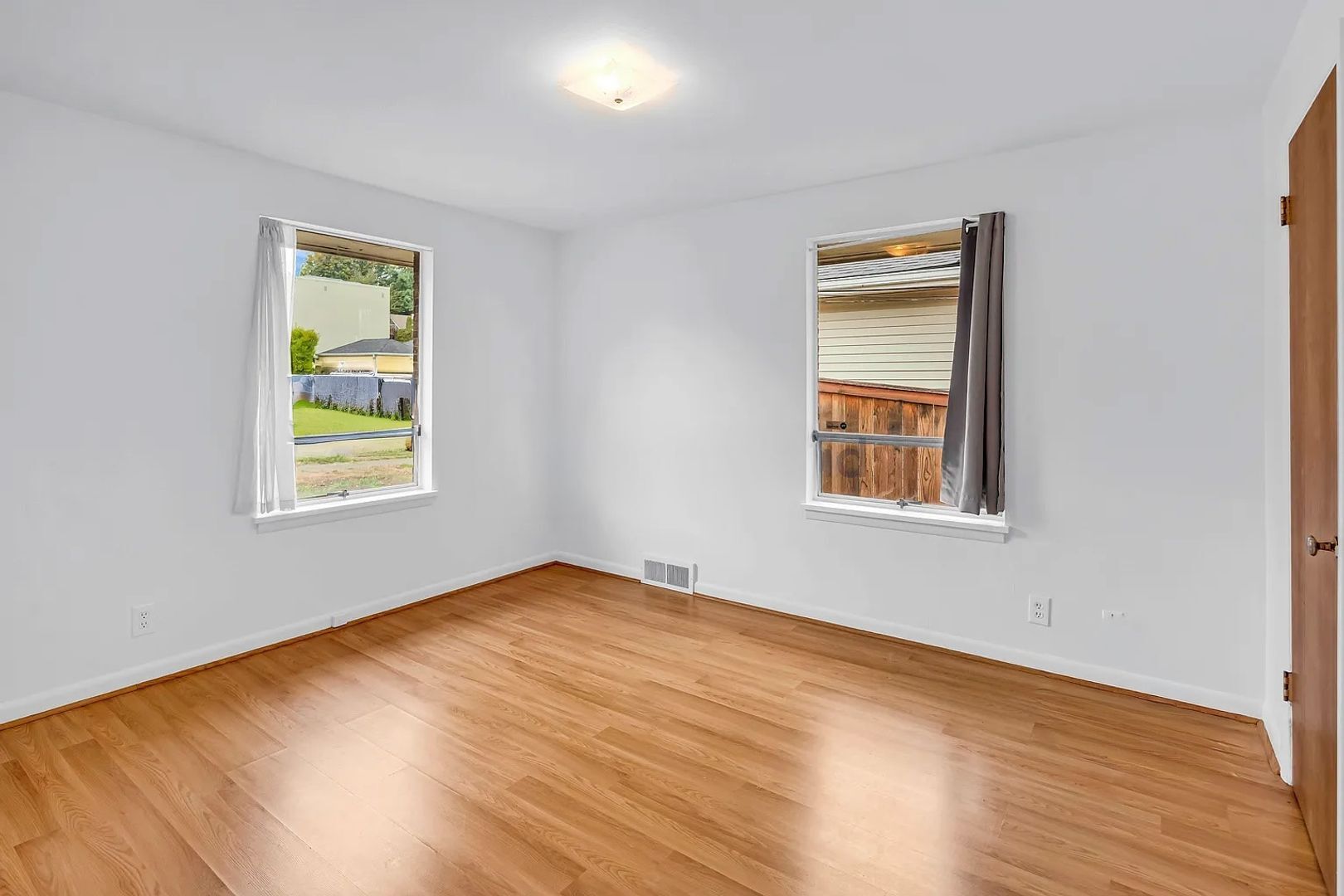 Building Photo - 3602 NE 75th St