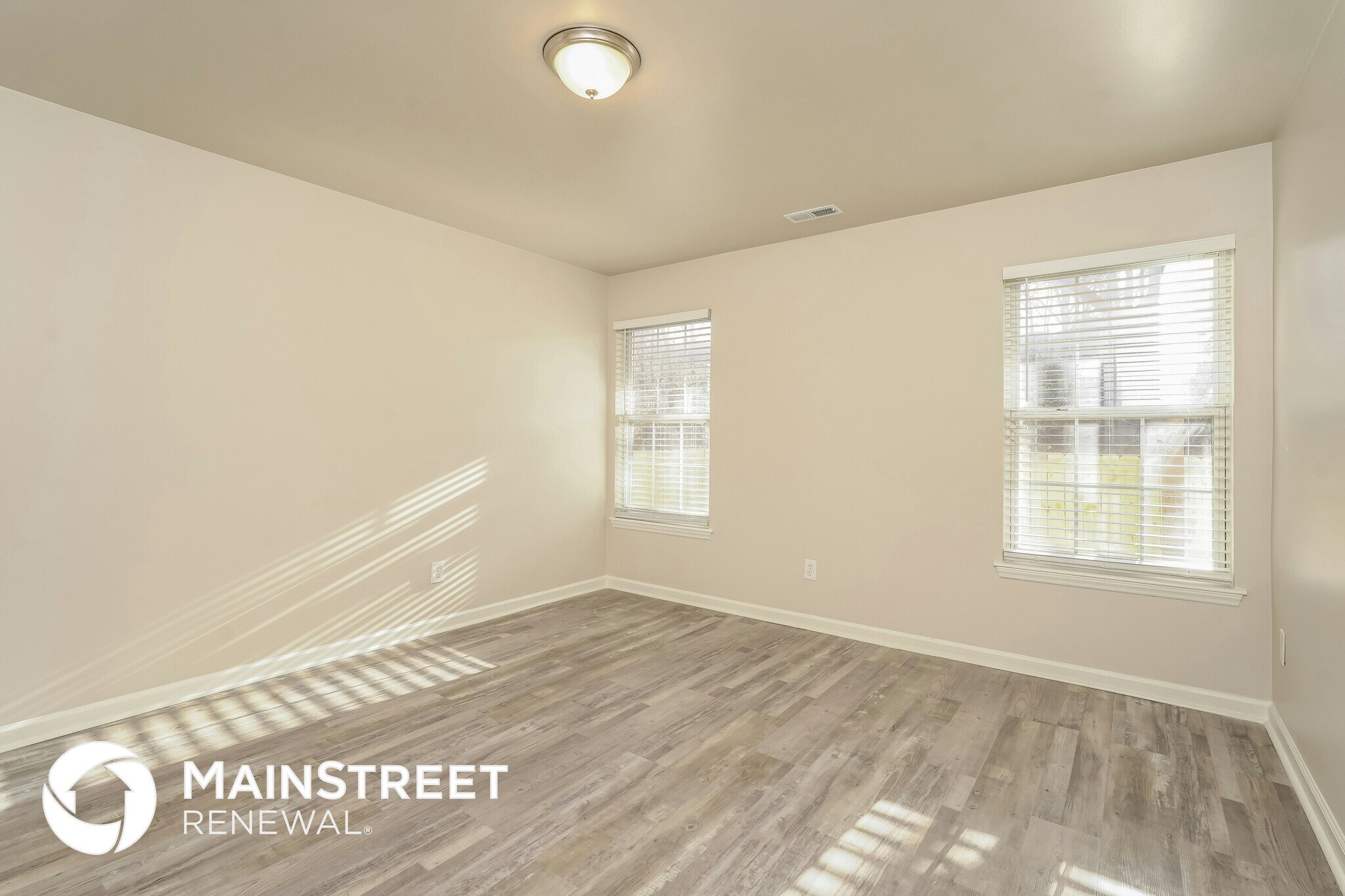 Building Photo - 2702 Camillia Cove