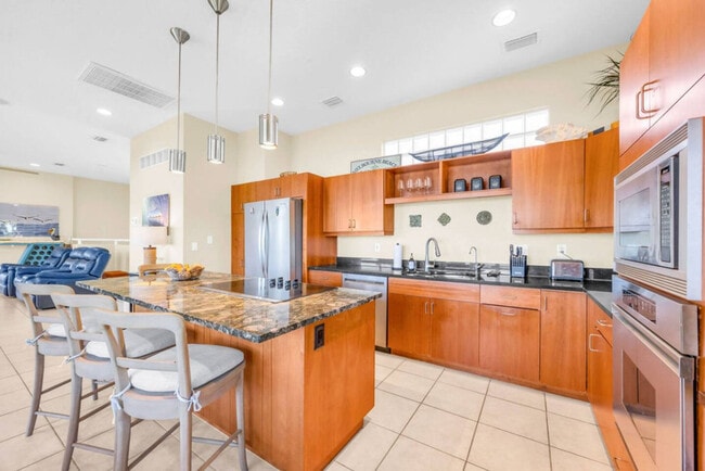 Building Photo - 2775 Jimmy Buffett Mem Hwy