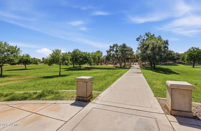 Building Photo - 15372 W Dahlia Dr