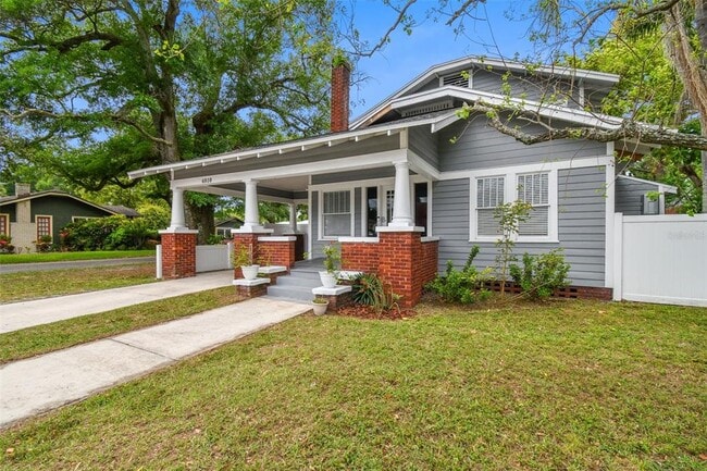 Building Photo - 6810 N Navin Ave