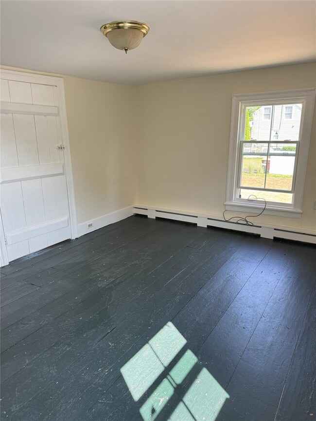Building Photo - 29 Edenville Rd