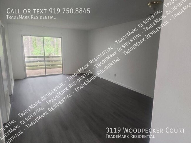 Building Photo - 3119 Woodpecker Ct