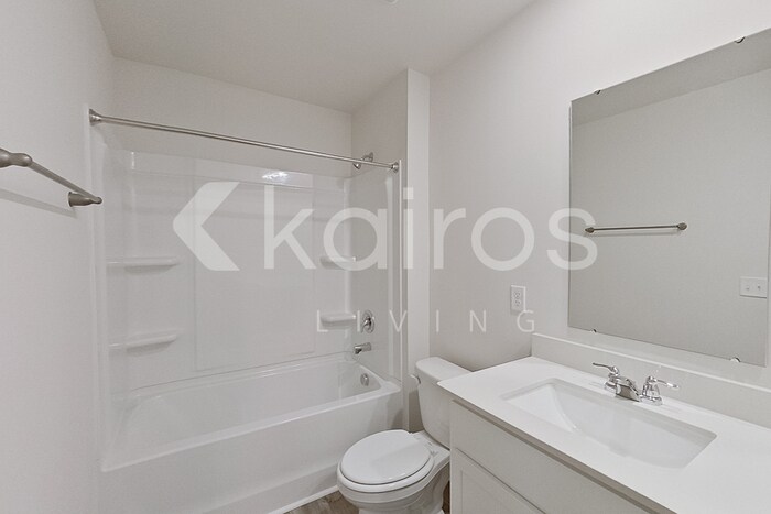 Building Photo - 125 Inez Ave