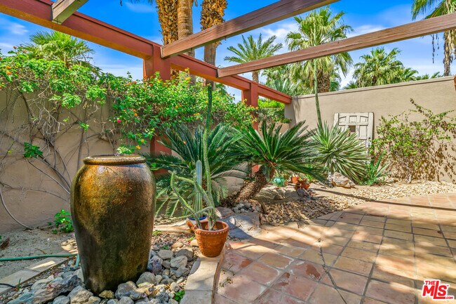 Building Photo - 74550 Old Prospector Trail