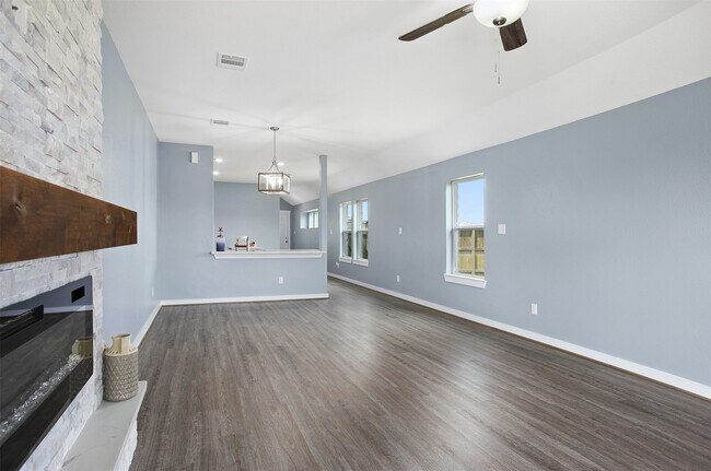 Building Photo - 2716 Bernadino Dr