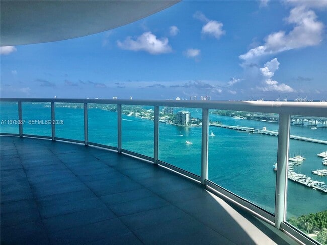 Building Photo - 1800 N Bayshore Dr