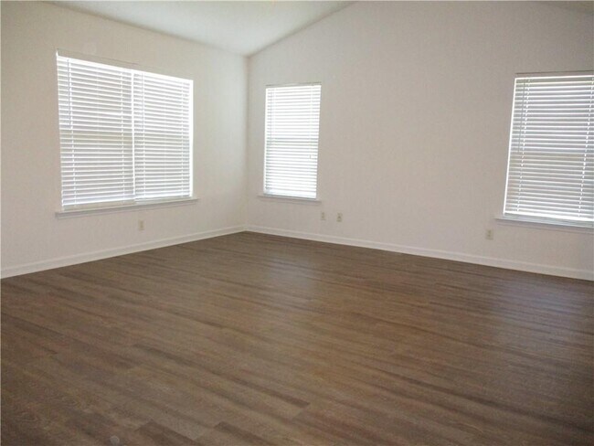 Building Photo - 115 Haleys Pl Dr
