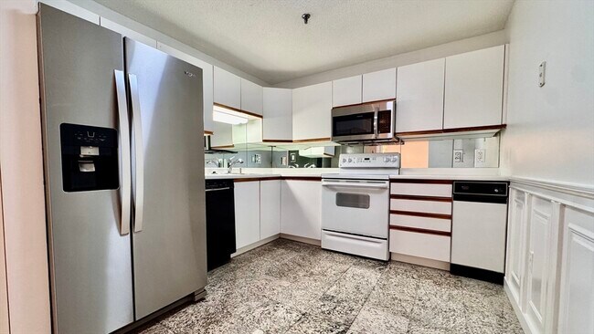 Building Photo - 3920 Mystic Valley Pkwy