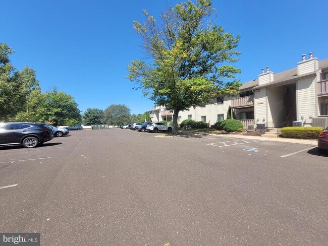 Building Photo - 604 Thornton Ct
