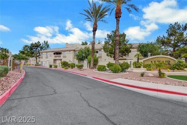 Building Photo - 7400 W Flamingo Rd