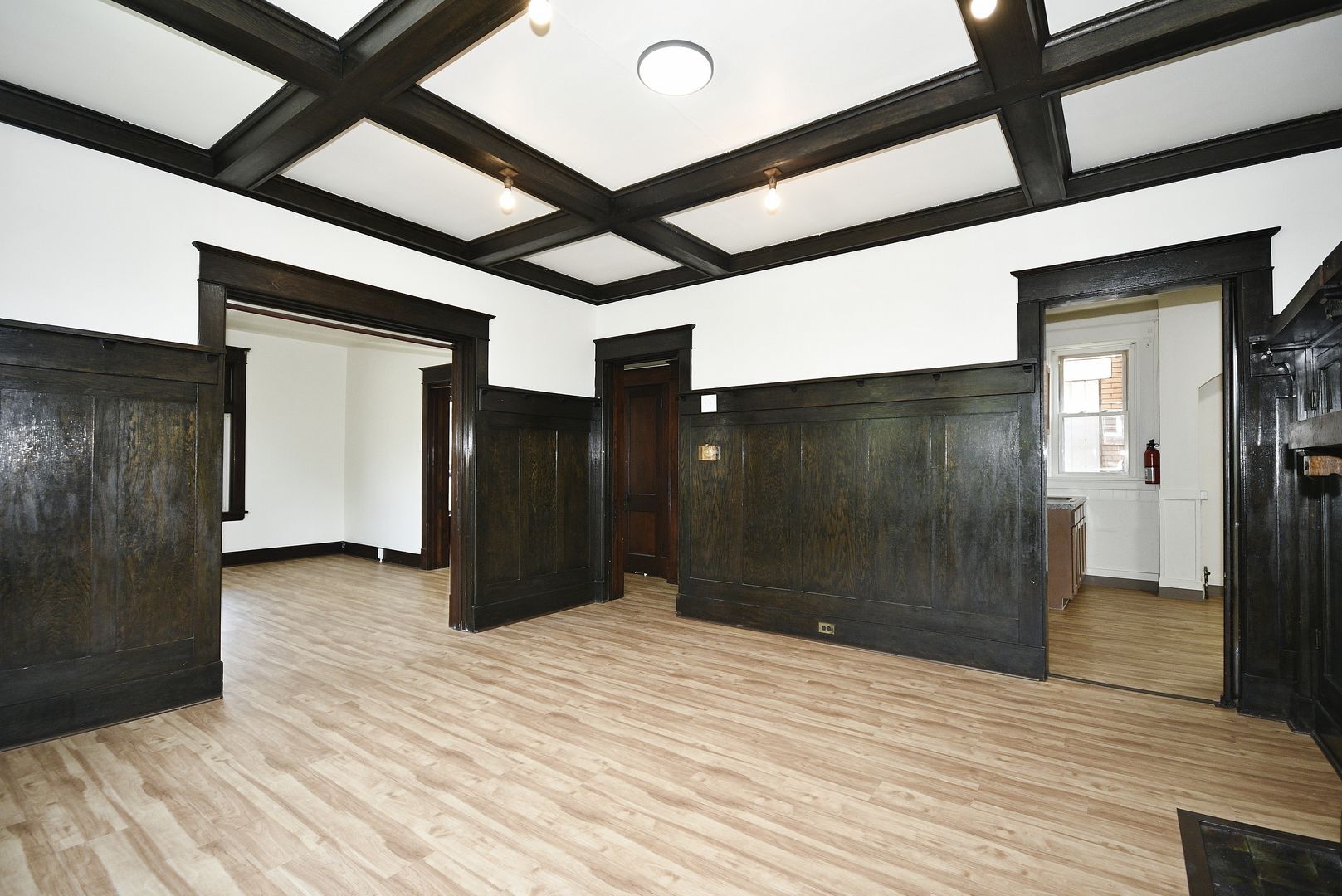 Building Photo - 201 Giffin Ave