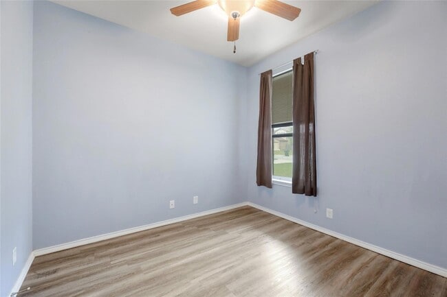 Building Photo - 187 Rummel Dr