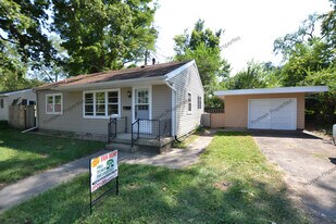 Building Photo - 617 E Baltimore St