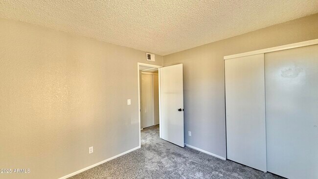 Building Photo - 5236 W Peoria Ave