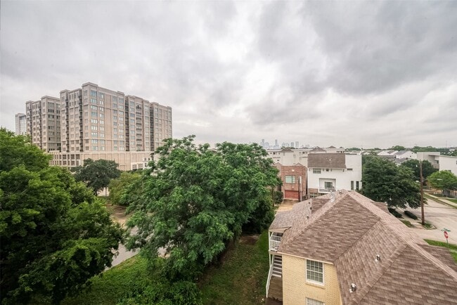 Building Photo - 5416 Jackson St